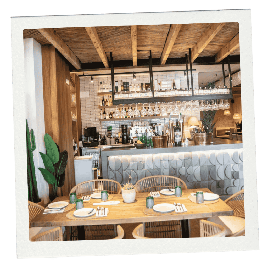 mesa y barra restaurante